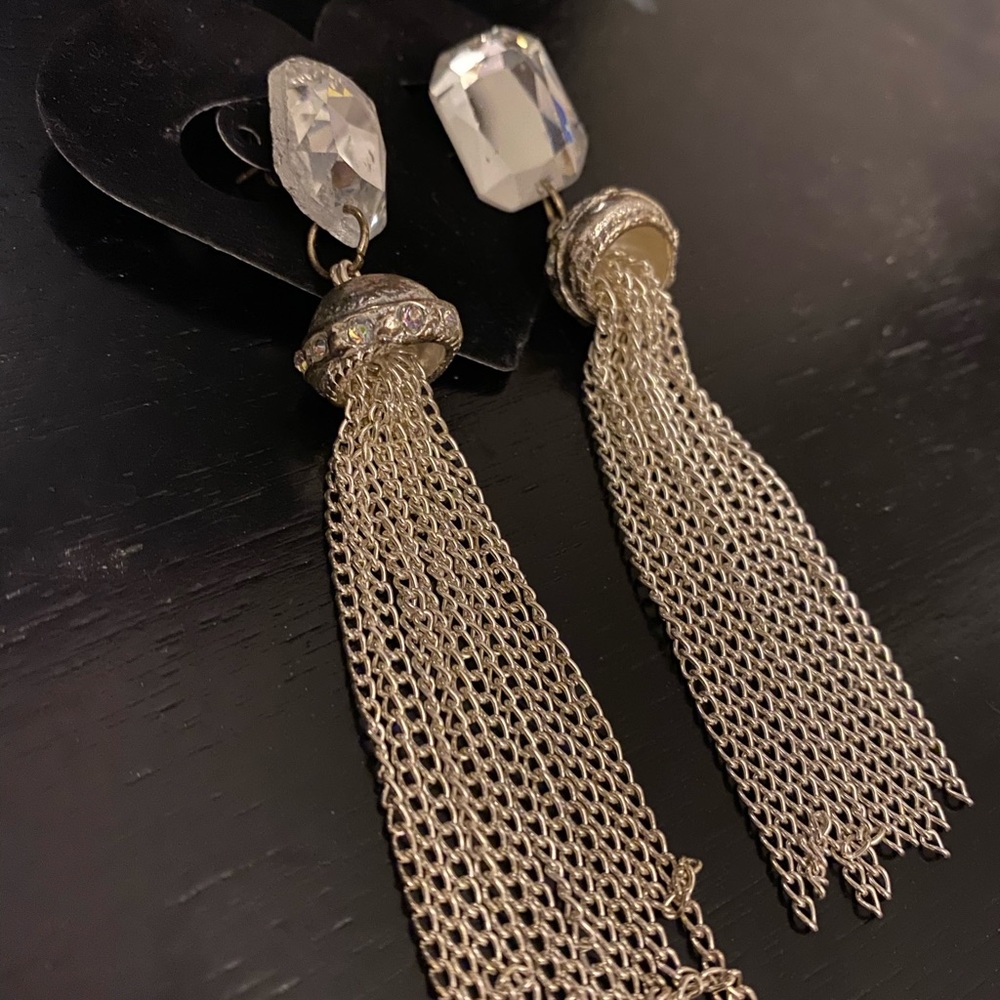 Gorgeous drop earrings
